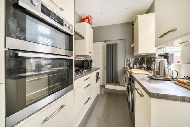 3 bed Terraced for sale Image 7