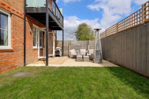 Amersham Road, Hazlemere, High Wycombe, Buckinghamshire, HP15
