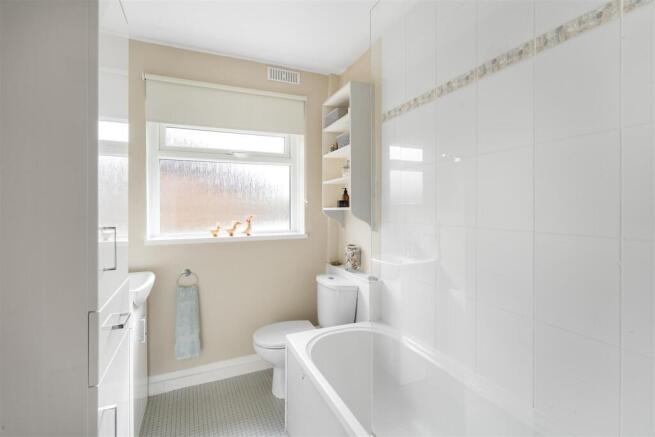3 bed Semi-Detached Bungalow for sale Image 11