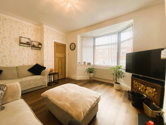 124 Haven Lane, Moorside, Oldham, OL4 2QQ photo 4