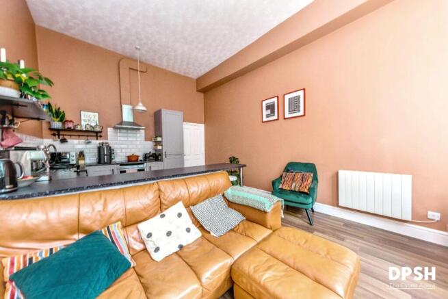 2 bed Apartment for sale Image 6