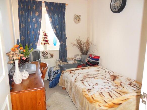 BEDROOM 3