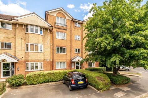Varsity Drive, Twickenham
