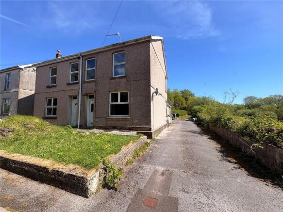 3-bed semi-detached on Heol Nant Y Ci, Ammanford, Carmarthenshire, SA18, £130,000