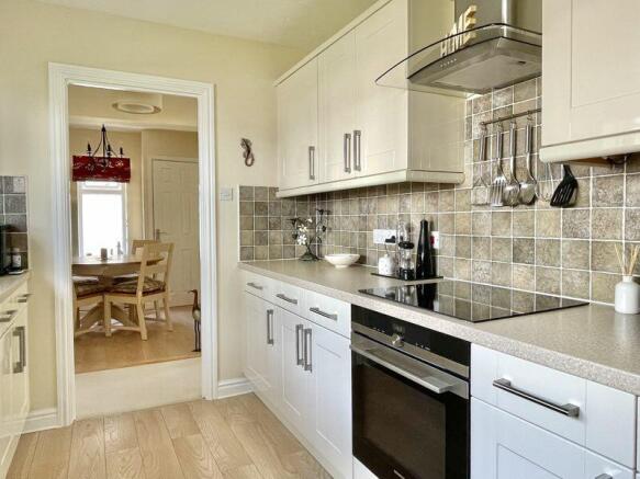 Kitchen / Breakfast Room