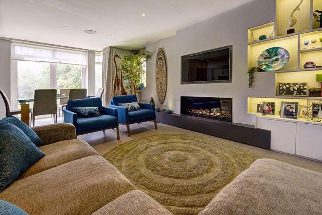 Hill Top, Hampstead Garden Suburb, NW11 photo 4