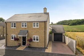 52, Orchard Way, Beaminster DT8 3LT