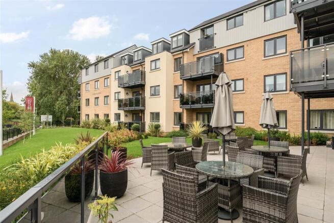 Owners Patio Area.jpg