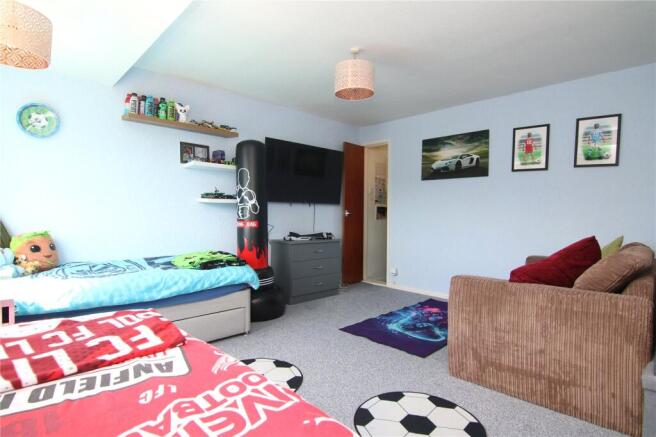 3 bed Semi-Detached for sale Image 10