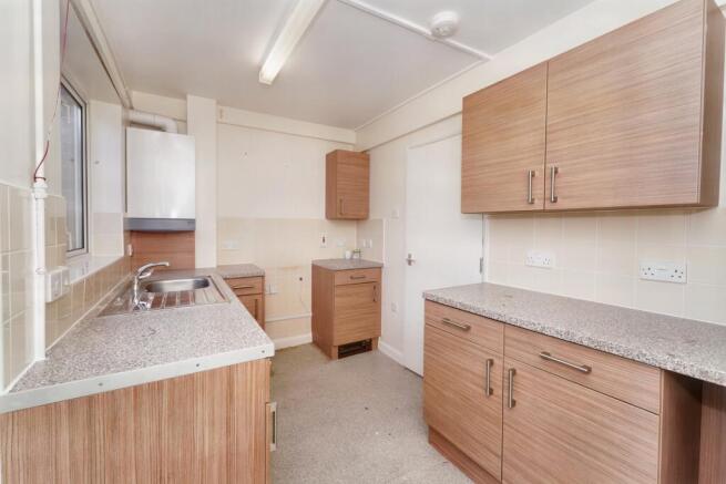 5 Goose Green, Farnham Royal, Slough, SL2 3DU