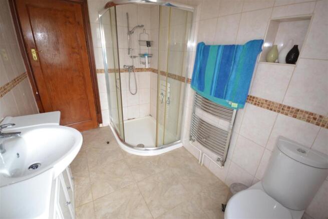 Family Shower Room