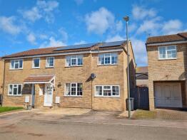 7, Pine Crest Way, Lydney GL15 6HG