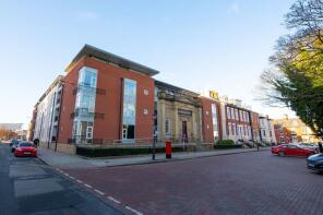 Apartment 8, 6 Kingston Court, Kingston Square, Hull HU2 8GA