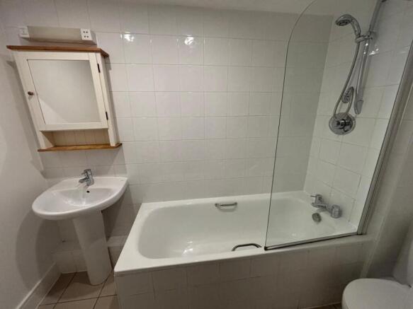 Bathroom.jpg