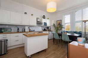 Flat 8, 21, Cornwallis Gardens, Hastings TN34 1LR