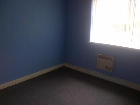 3 bed Semi-Detached to rent Image 6