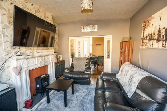 Living Room (2)