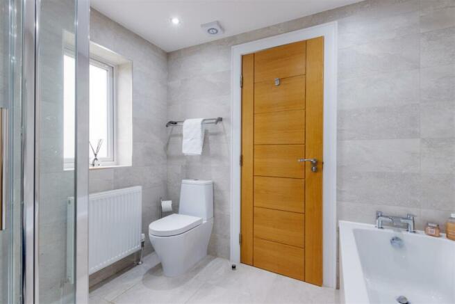 Jack and Jill Ensuite