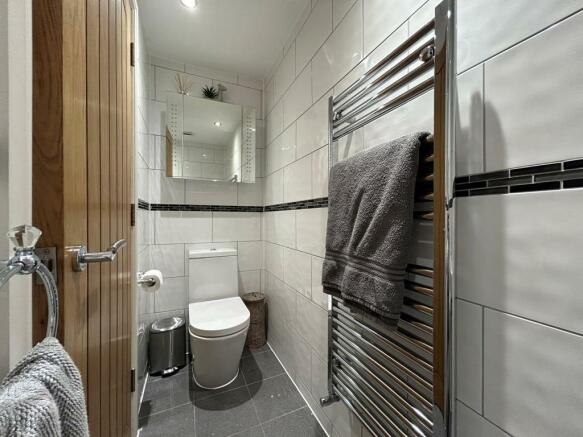 EN-SUITE WET ROOM
