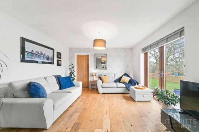 3 bed Detached for sale Image 9