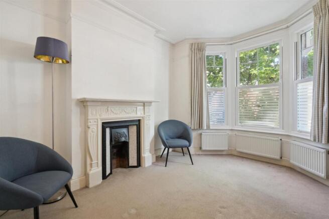 44, Cavendish Road SW19 bedroom 1.jpg