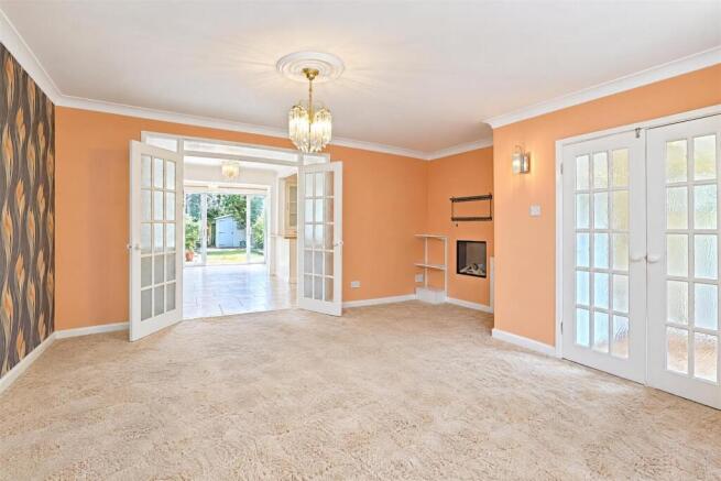 TPM11 - Living room.jpg
