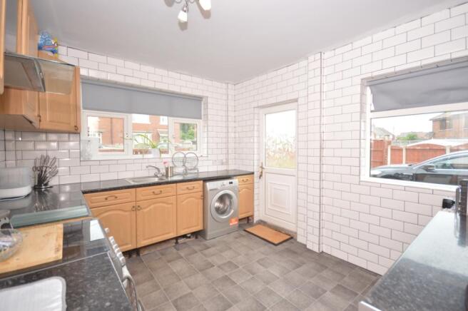 22 Southfield Road, Knottingley (1)kit