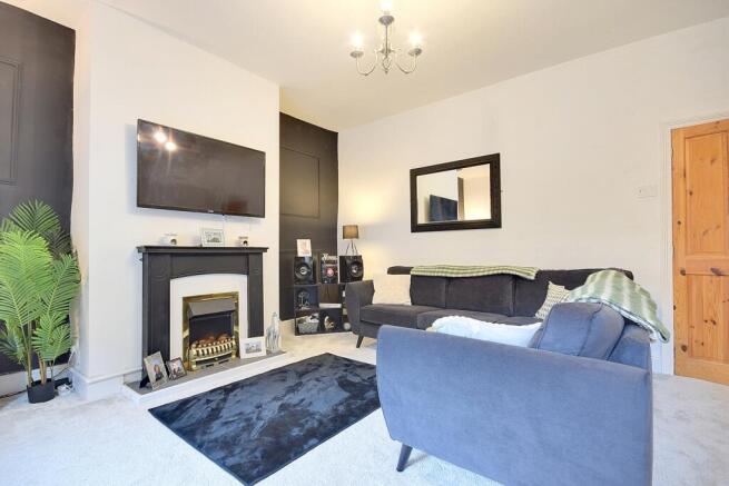 Rosebery Ewemove Elland (1)