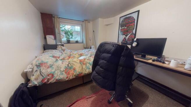 6 bed Terraced to rent Image 7