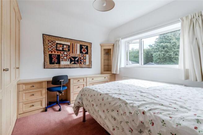 4 bed Detached for sale Image 7