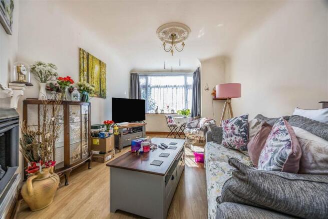 269 Highbury Grove, Cosham-Small-PorticoMarketing-