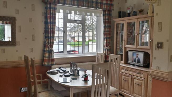 Kitchen to front