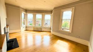 180a, Ferme Park Road, Hornsey, London N8 9BN