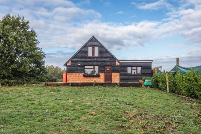 Detached Home in a Substantial Private Plot on the Edge of Foulsham photo 4