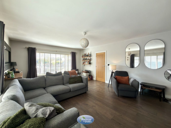 Highfield Grove, Carlton-in-Lindrick, Worksop, S81 photo 4