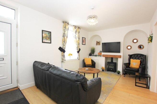 3 bed Terraced for sale Image 5