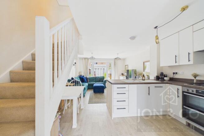 Damselfly Road | Pineham | NN4 photo 4