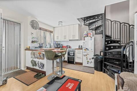 Bramley Close, Staines-upon-Thames, TW18