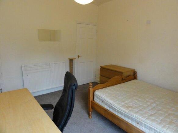 4 bed House Share to rent Image 8