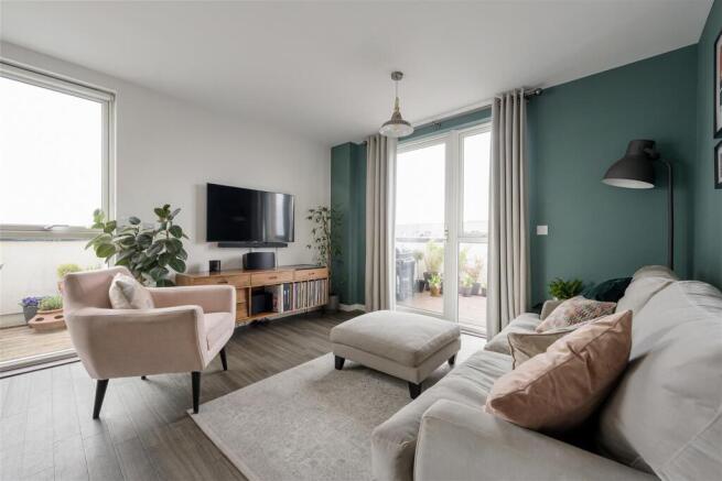 Troubridge Square, E17