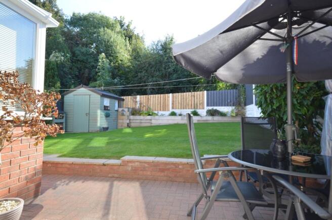 Elder Drive, Upton (59)Patio Garden