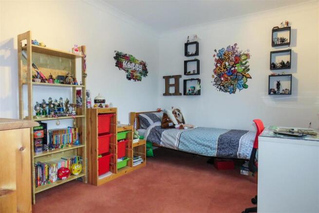 Bedroom 2.JPG