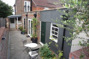 43, Wivelsfield Road, Haywards Heath RH16 4EN