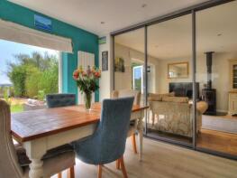 8, Hazell Road, Farnham GU9 7BW