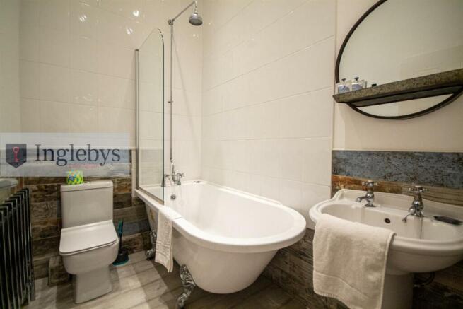 2 bed Apartment for sale Image 4