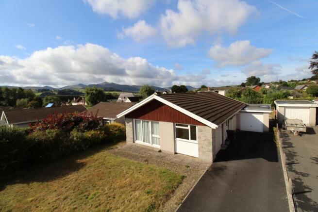 3-bed detached on Pendre Close, Brecon, LD3, £280,000