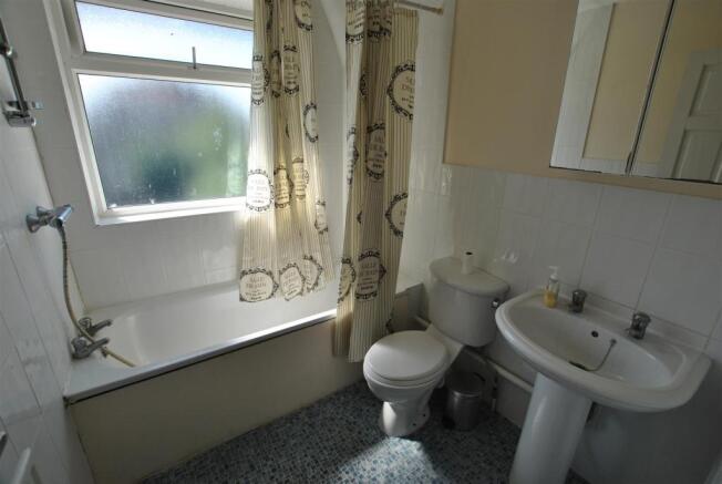Bathroom.JPG