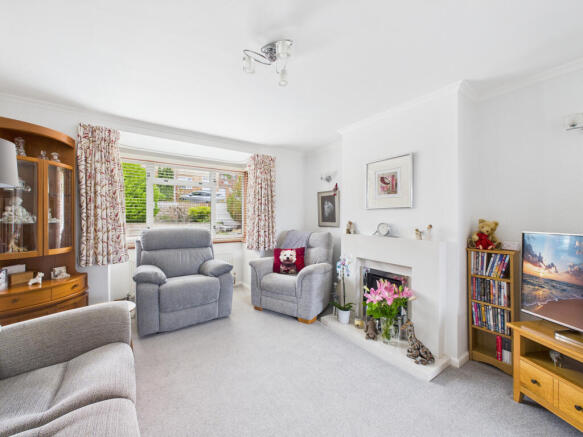 CAM02909G0-PR0498-STILL008