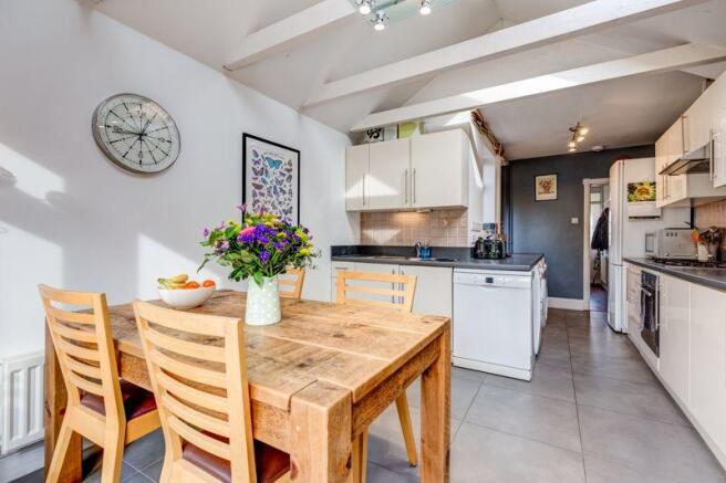 Kitchen/Dining...