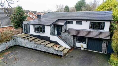 Chestnut Drive, Shenstone, WS14 0JH